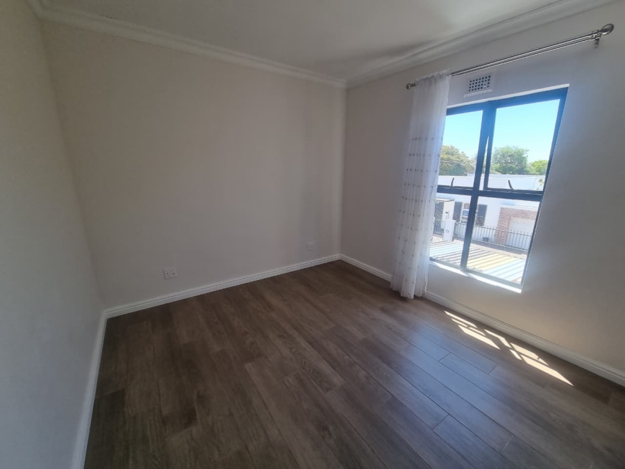 To Let 3 Bedroom Property for Rent in Rondebosch East Western Cape